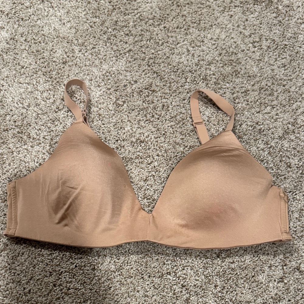 Skims Nude Seamless T-Shirt Bra - Women Intimates, lightly lined